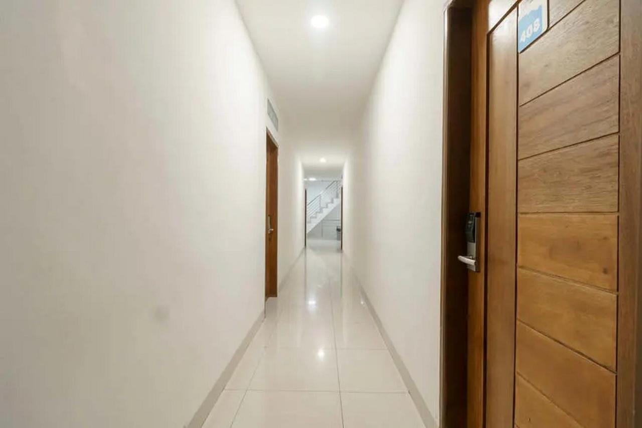 Reddoorz Plus @ Cemara Asri Μεντάν Εξωτερικό φωτογραφία